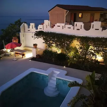 Villa Umberto - Costa Saracena - *